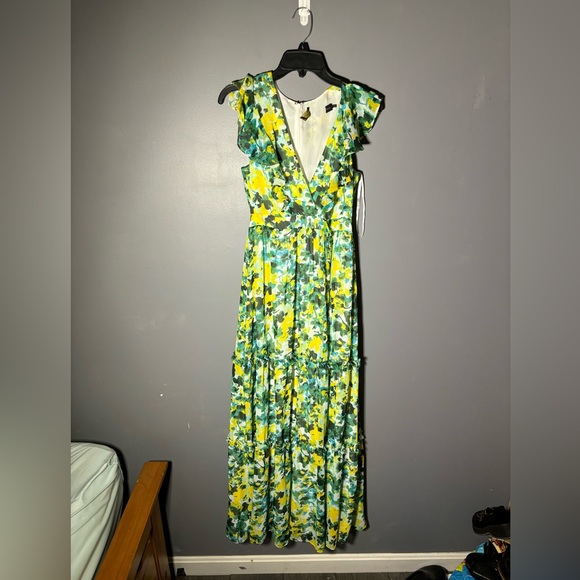 House of Harlow 1960 Dresses & Skirts - House of Harlow 1960 x REVOLVE Floral Deep V Maxi Dress Size Small